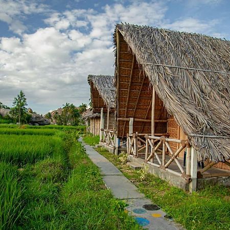 Om Home Hampi Exterior photo