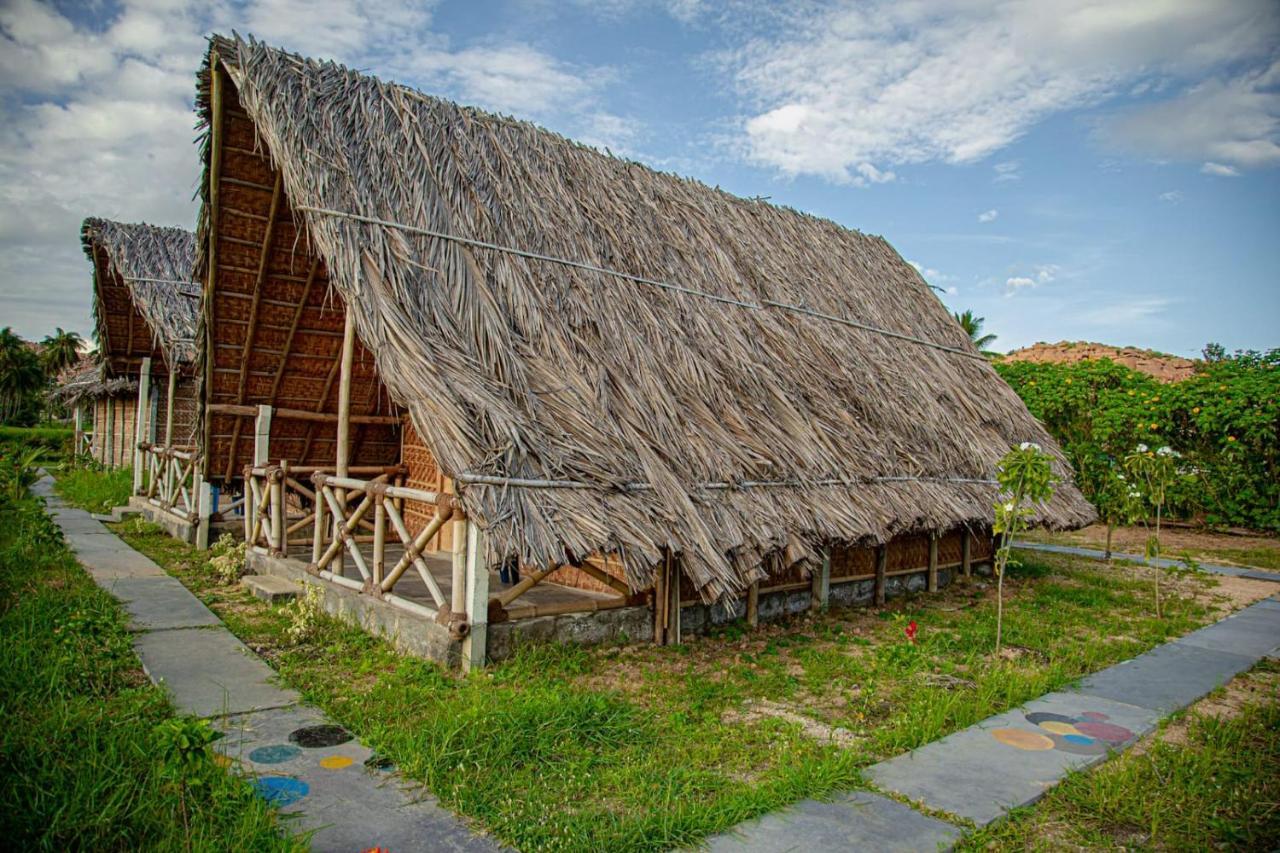Om Home Hampi Exterior photo